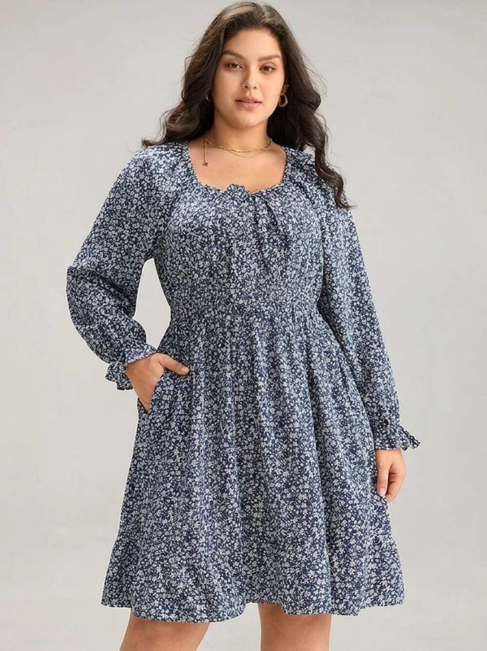 Size 12 Large BloomChic Floral Shirred Knot Neck Dress with Pockets